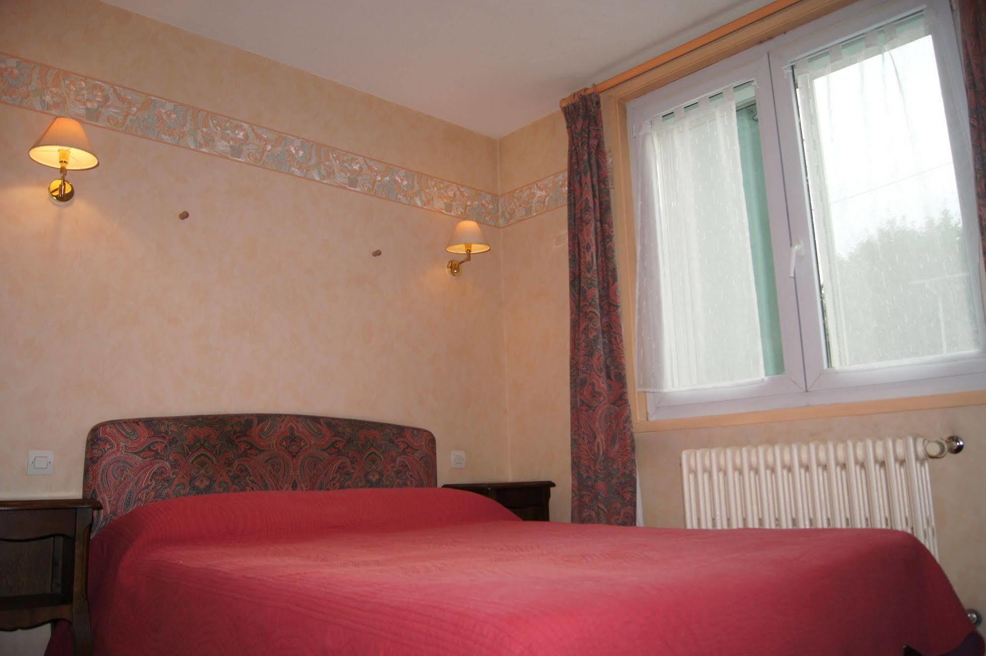 Relais Du Val Vert Le Puy-en-Velay Exteriör bild